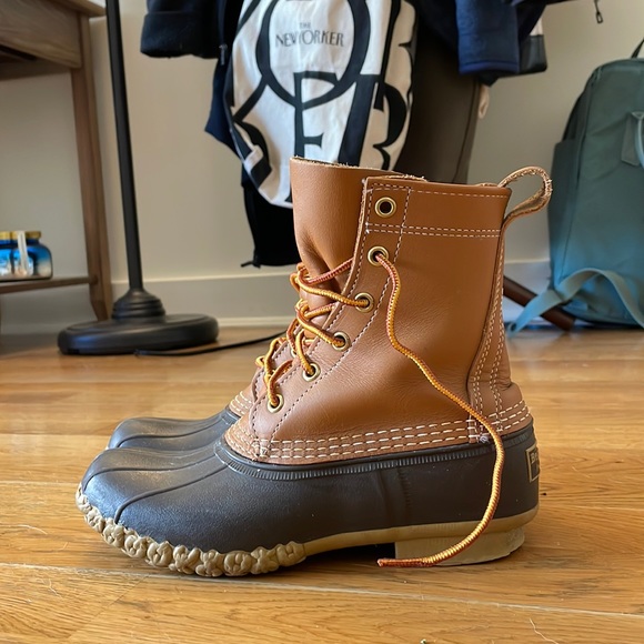 LL Bean Boot (original, women’s size 6) in Tan/Brown - Picture 3 of 10